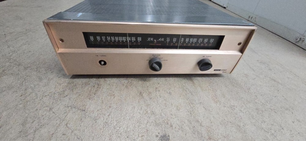 Harman Kardon model t230