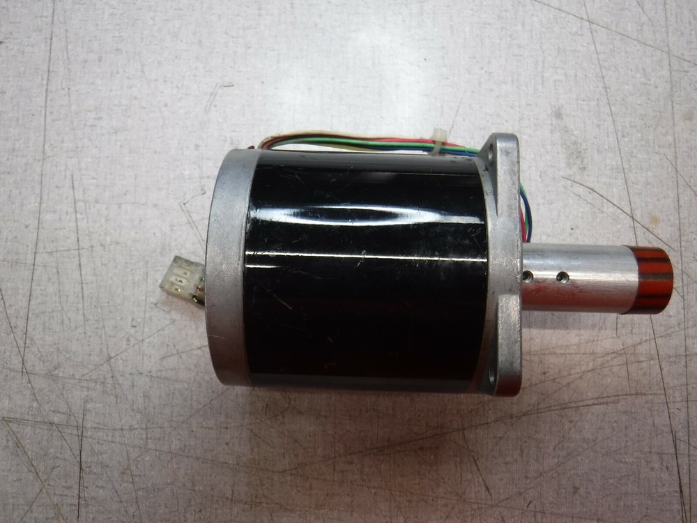 Vexta PH299-01 Stepping Motor 3 volt 4 amp