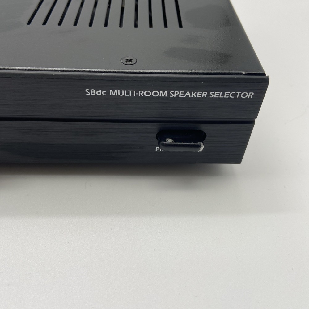 SpeakerCraft S8dc 8 Zone Multi-Room Audio Speaker Selector Switcher - Working