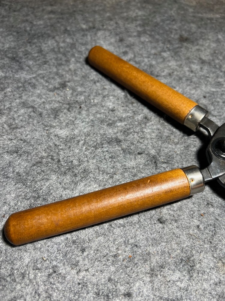 Lee Bullet Mold No 440 RB with Paperwork