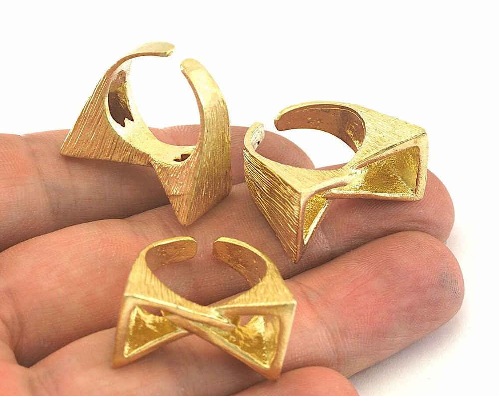 Adjustable Ring Raw brass (17mm 6.5US inner size - Adjustable ) OZ3598