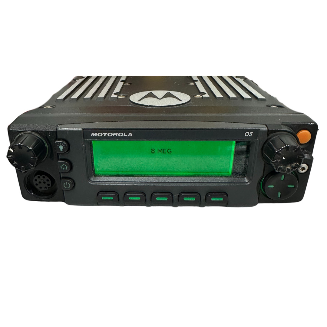 Motorola XTL5000 M20URS9PW1AN Mobile Two-Way Radio 700/800MHz w/ O5 Control Head