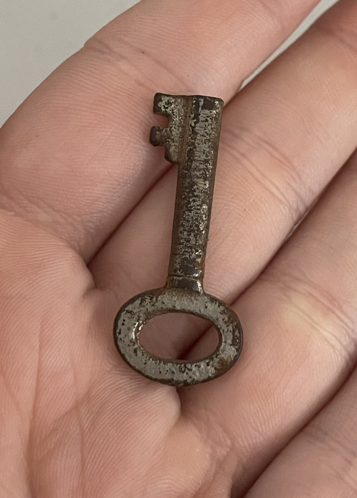 1 1/2" Antique Skeleton Steel Key Cellar Lock Latch Architectural Hardware Clock