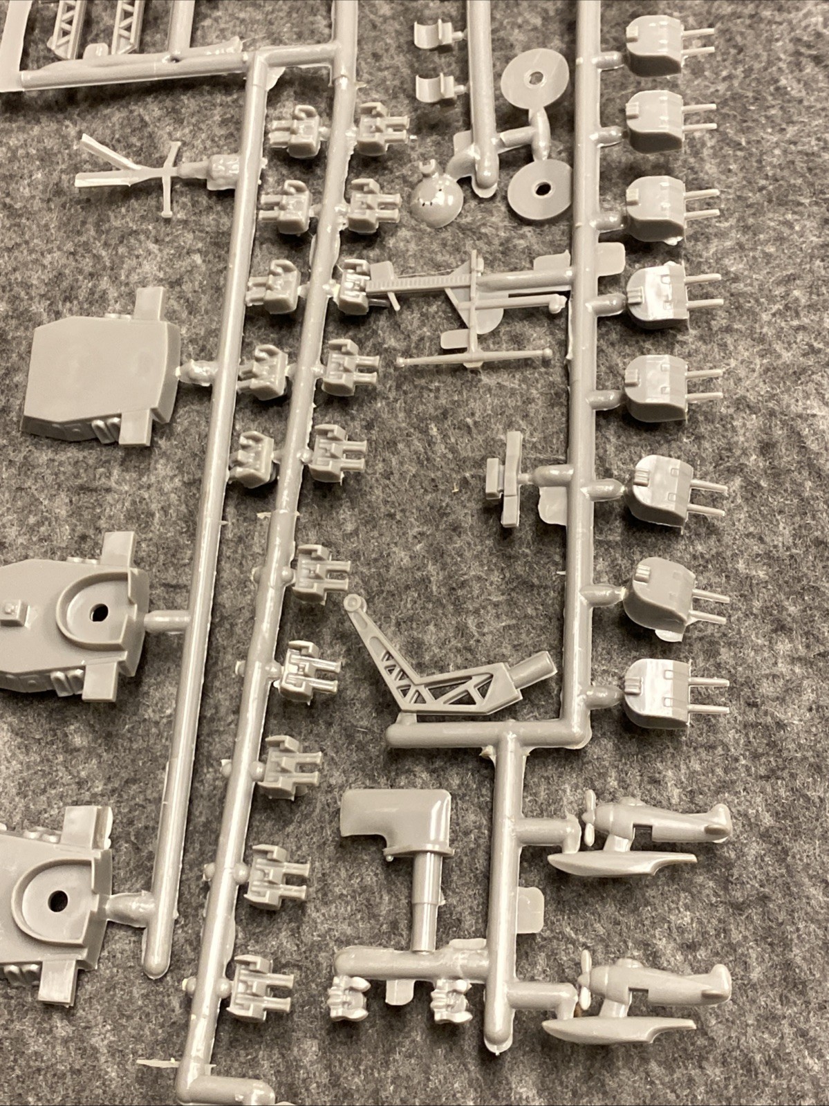 1969 Revell USS Missouri H-300 20”1977 PT-109 1/72 1972 USS Intrepid 1/720