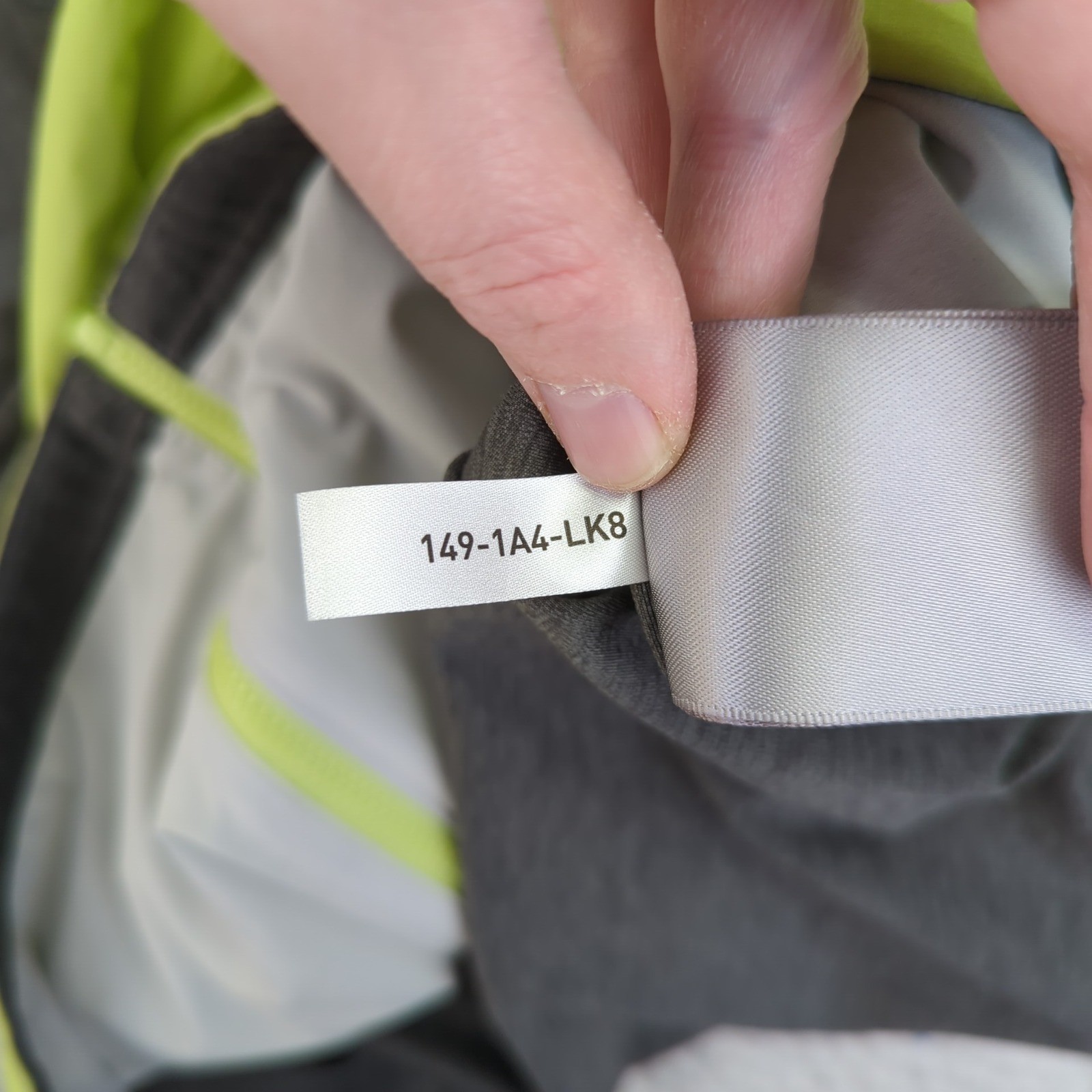 KJUS Mens Retention Jacket Full Zip Quilted Lightweight Size Medium Activewear