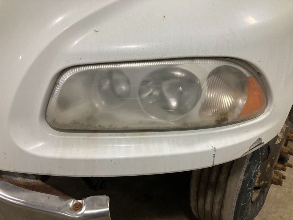 1999-2005 Mack CX VISION Left/Driver Headlamp - Used