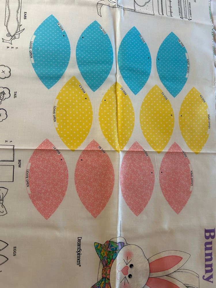 Vintage Cut Out Easter Bunny Basket Sewing Project - NOS