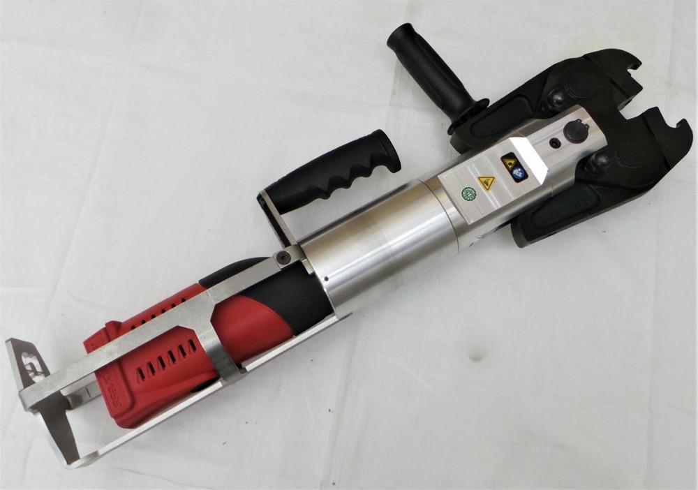 NOVA PRESS ACO401 Battery Pressing Tool with Case.