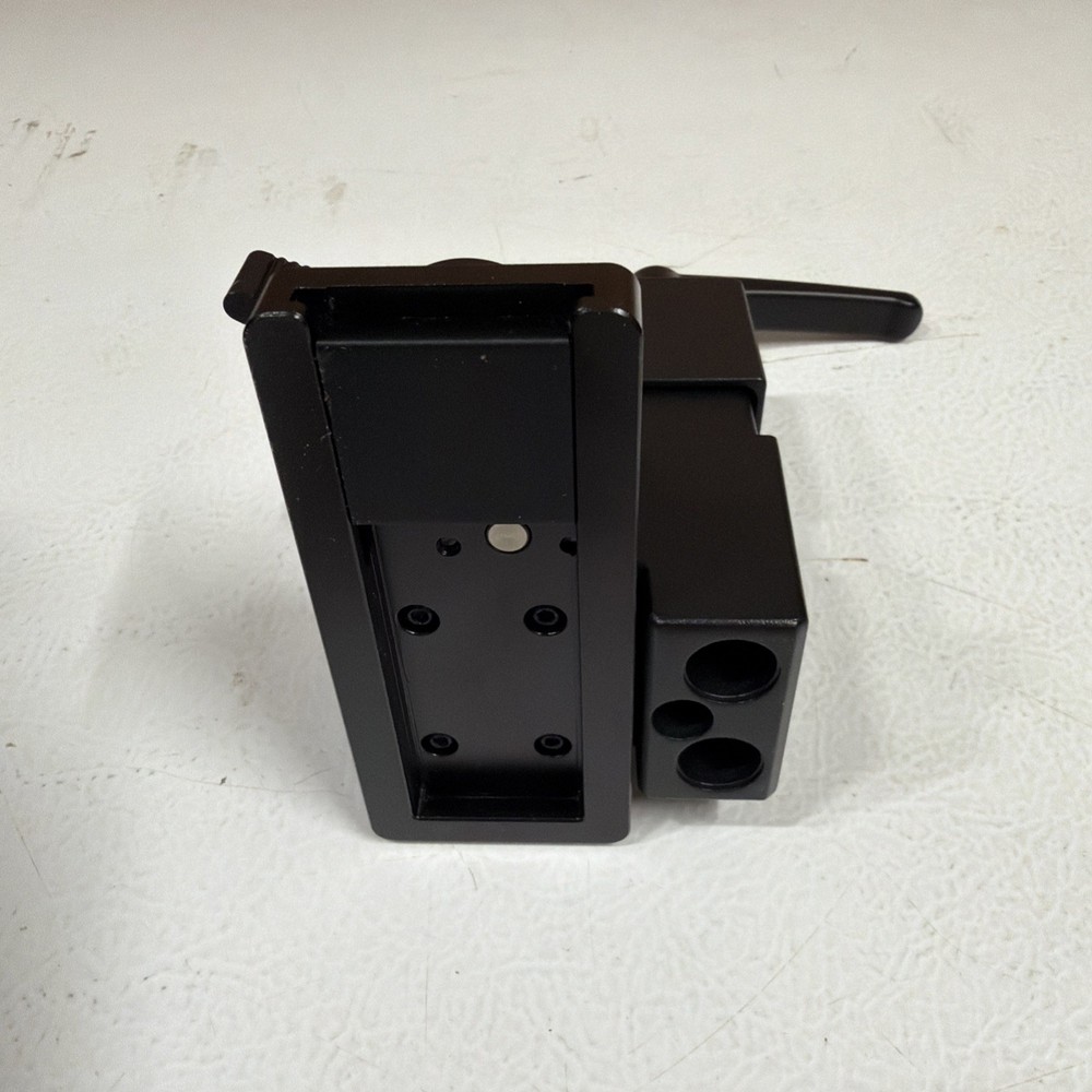 Aputure Quick-Release Lightning Clamp (Control Box to C-Stand Clamp)