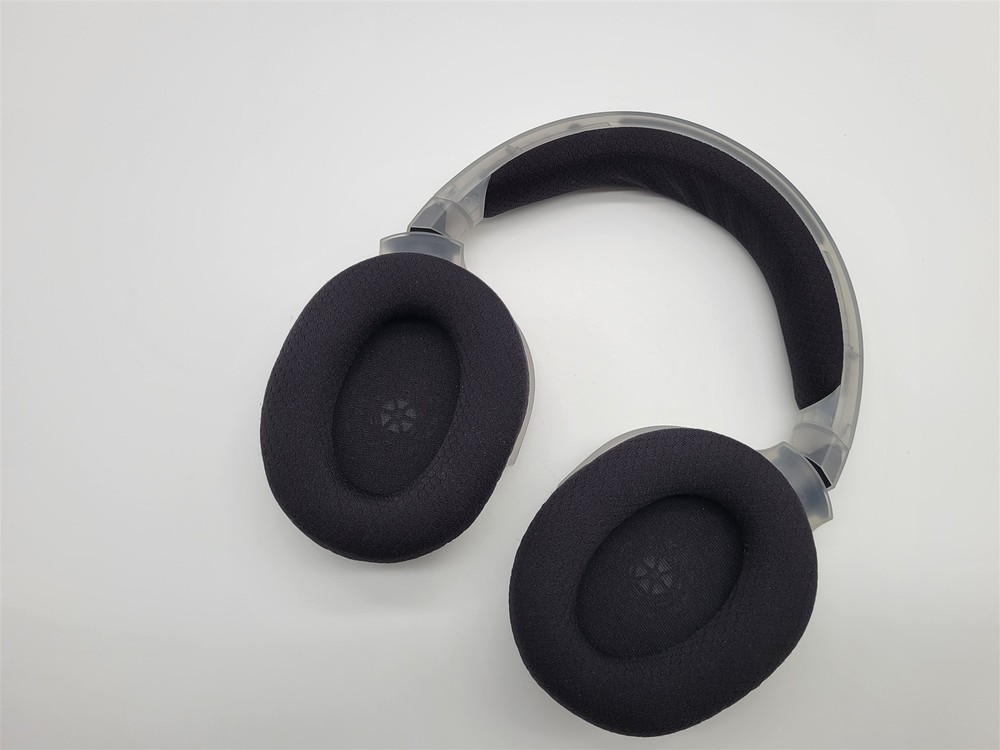 Razer Barracuda X Chroma Wireless Gaming Headset - Phantom White