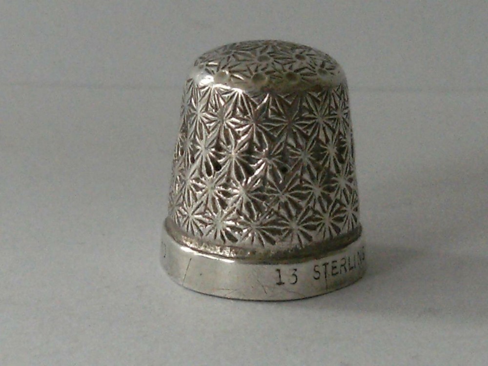 STERLING SILVER THIMBLE