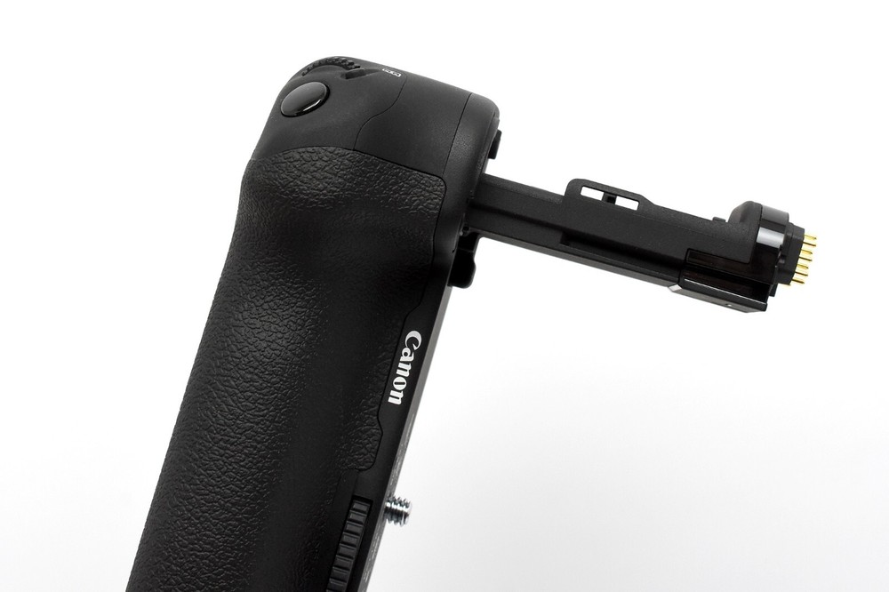 Canon BG-E21 Battery Grip - MINT