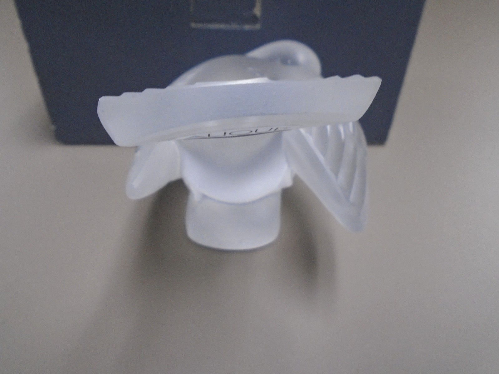 Lalique Paris Sparrow/Dove, Bird, Figurine, Frosted Crystal Art Glass