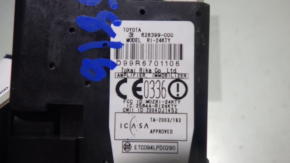 07 TOYOTA PRIUS Ignition W/Key