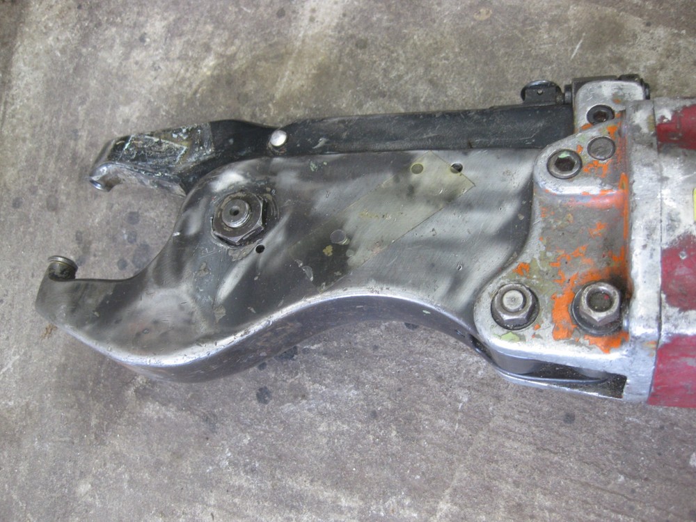 Chicago Pneumatic CP-0351 Compression Riveter