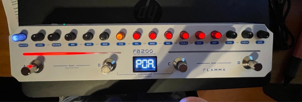 FLAMMA FB200 BASS MULTI-EFFECTS PEDAL