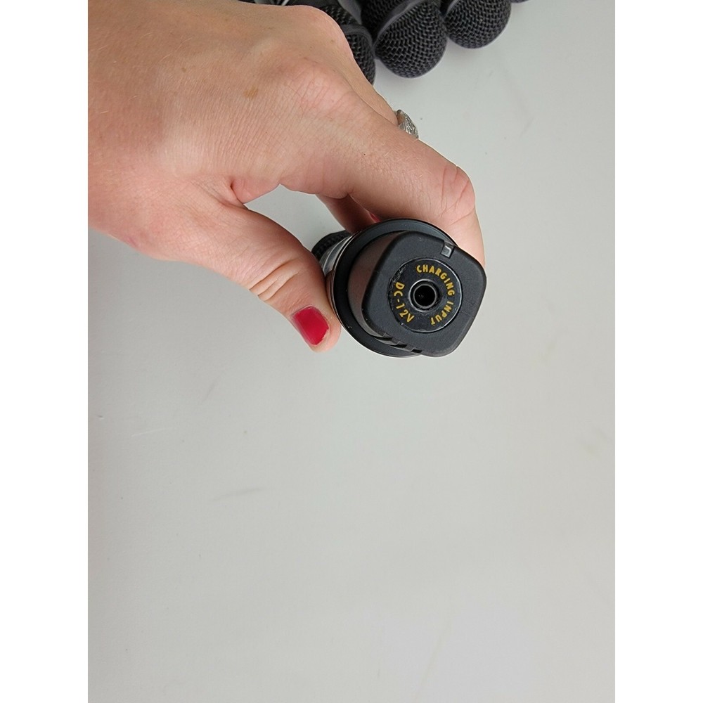 Speco Technologies MUHFHH UHF Frequency Selectable Handheld Microphone EUC!