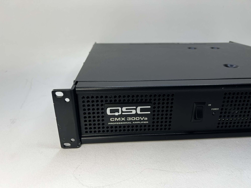 QSC CMX 300Va Professional Amplifier
