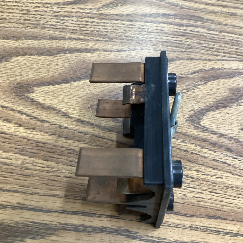 ITE WALKER 60AMP 240VOLT FUSE PULLOUT Used