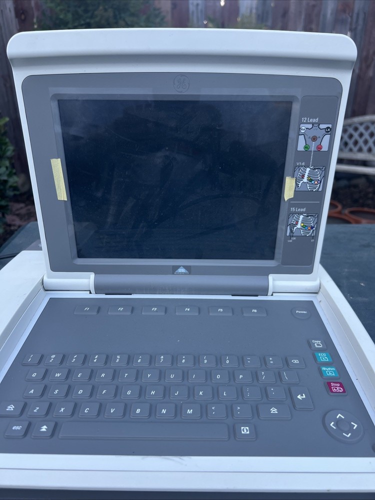 GE Mac 5000 Powers On Sold As Is