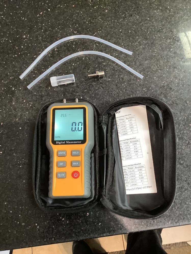 Digital Manometer QX-1201 111273-7 JAR