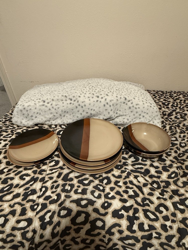 SET OF 8 Sango Tempo Black stoneware dinnerware set.