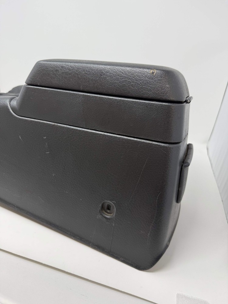 Nissan Skyline Console Hinge