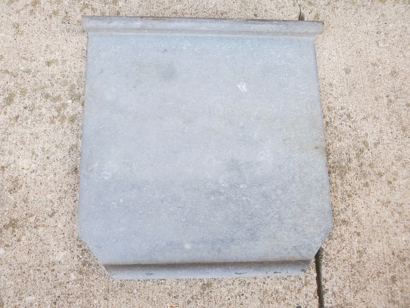 10" Galvanized Metal Smidley Hog Feeder Lid Livestock
