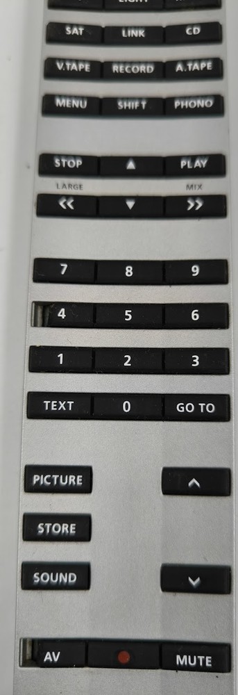 Bang & Olufsen Remote Control - Working, Missing Buttons