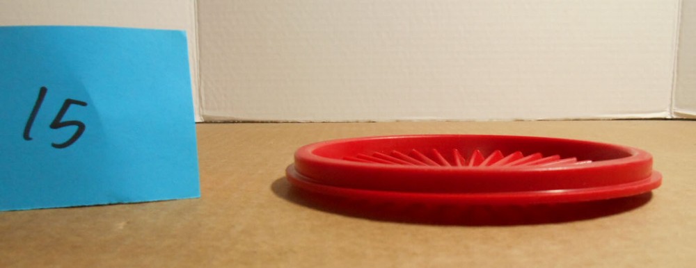 Tupperware Servalier Bright Red Replacement Lid Only #812 B15