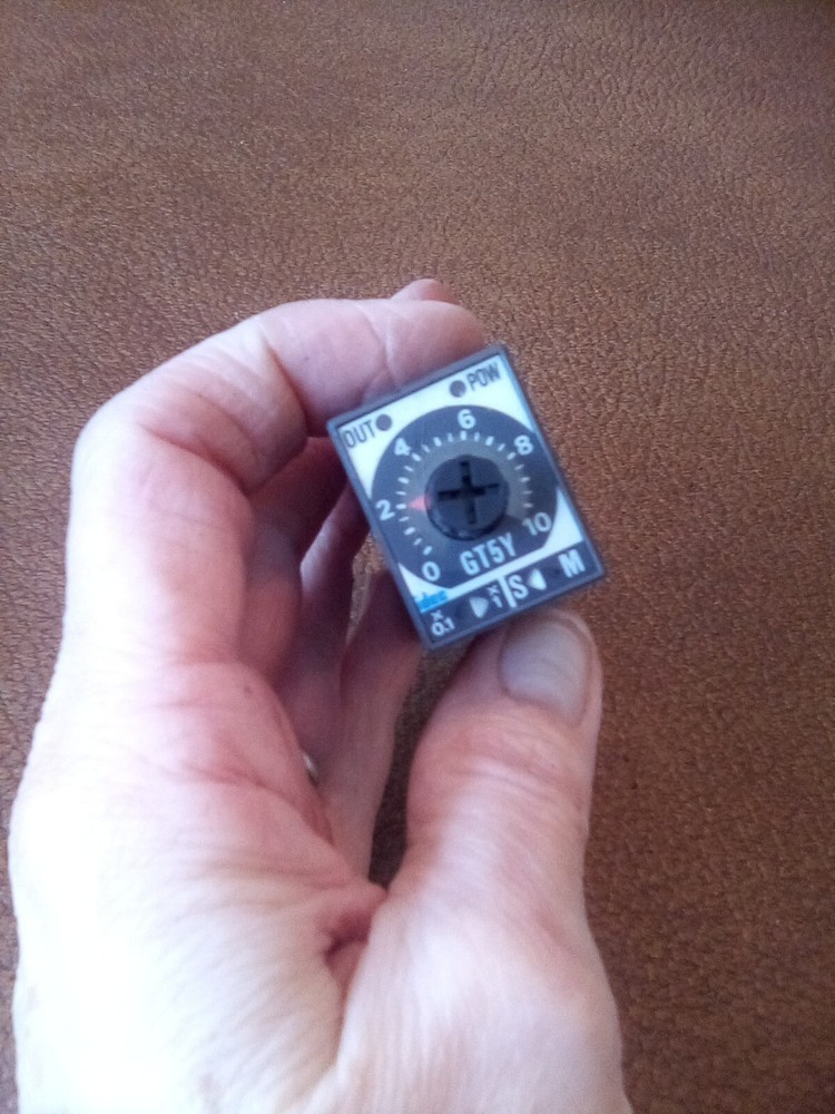 Idec Electronic Timer GT5Y-4SN 100-120VAC