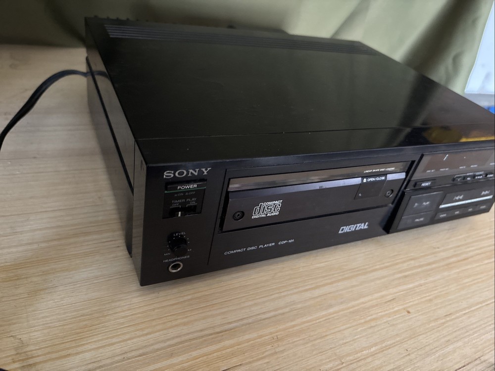Sony CDP-101 CD Player. Drawer Won’t Open, Untested Further