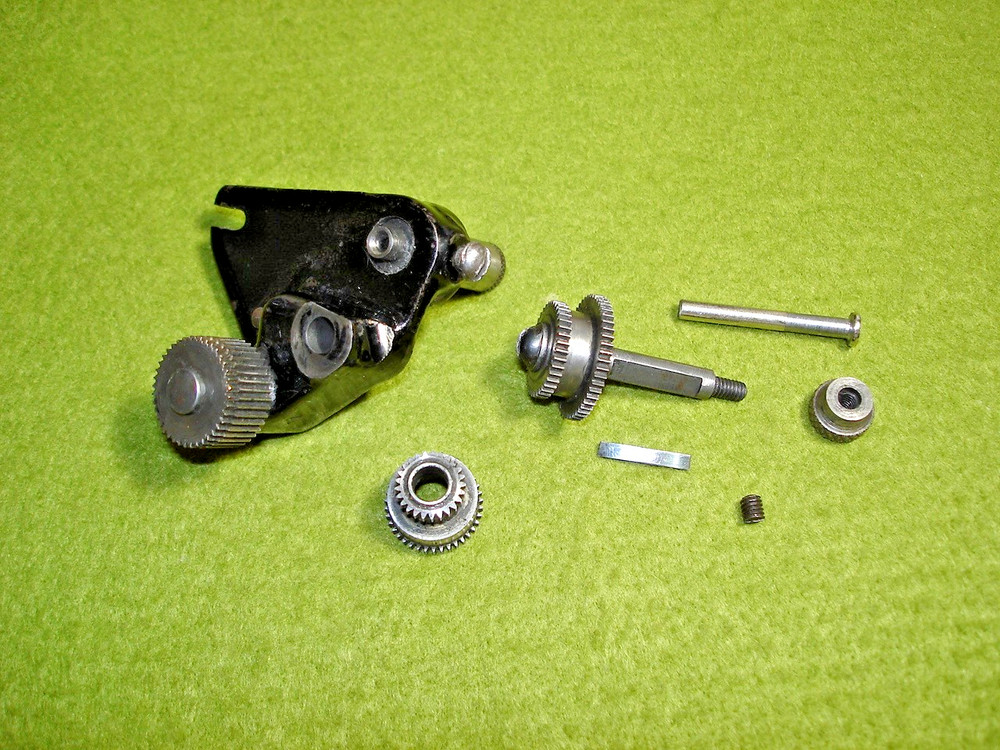 Edison Standard Phonograph 2/4 Conversion Attachment