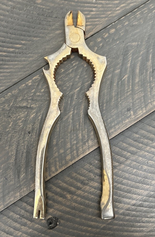 VTG Multi-Purpose Kitchen Tool Nutcracker Bottle Opener Wire Cutter• Estate Find