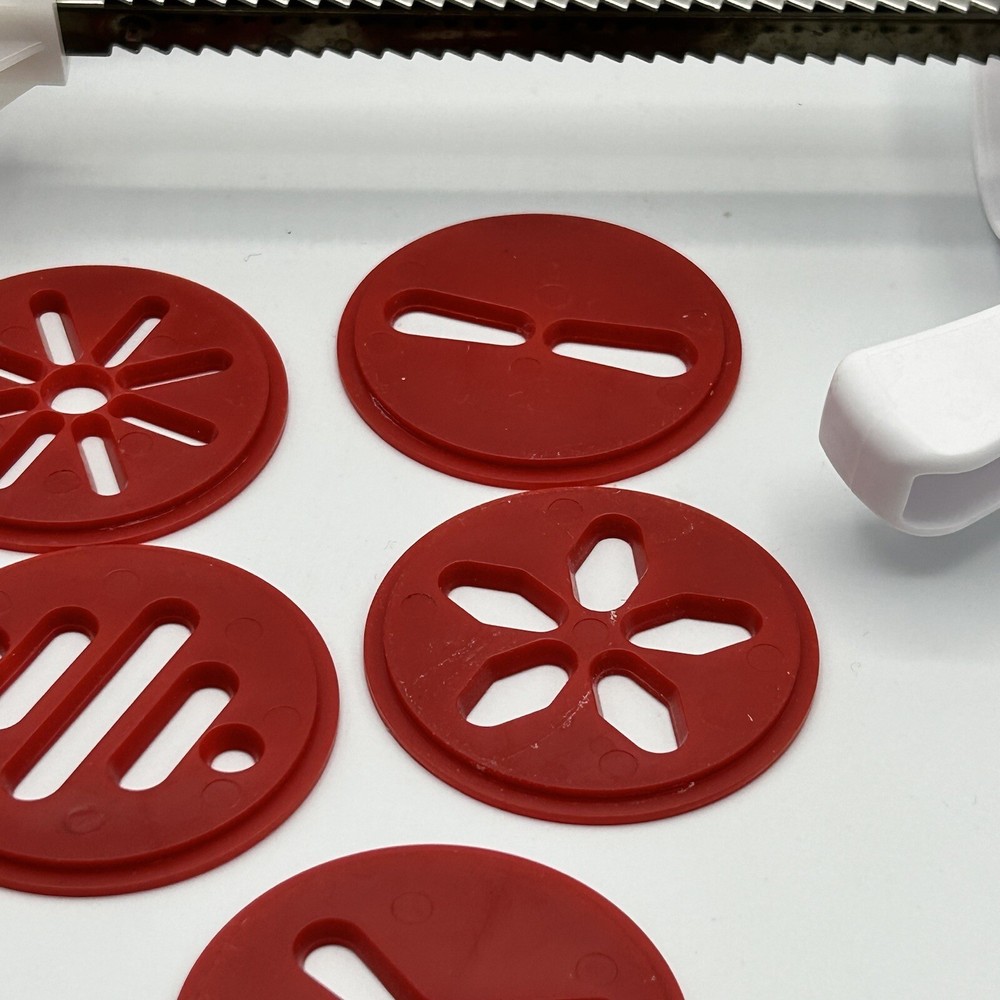 Cookie Press Wilton Red Discs Holiday Baking Cookie Exchange
