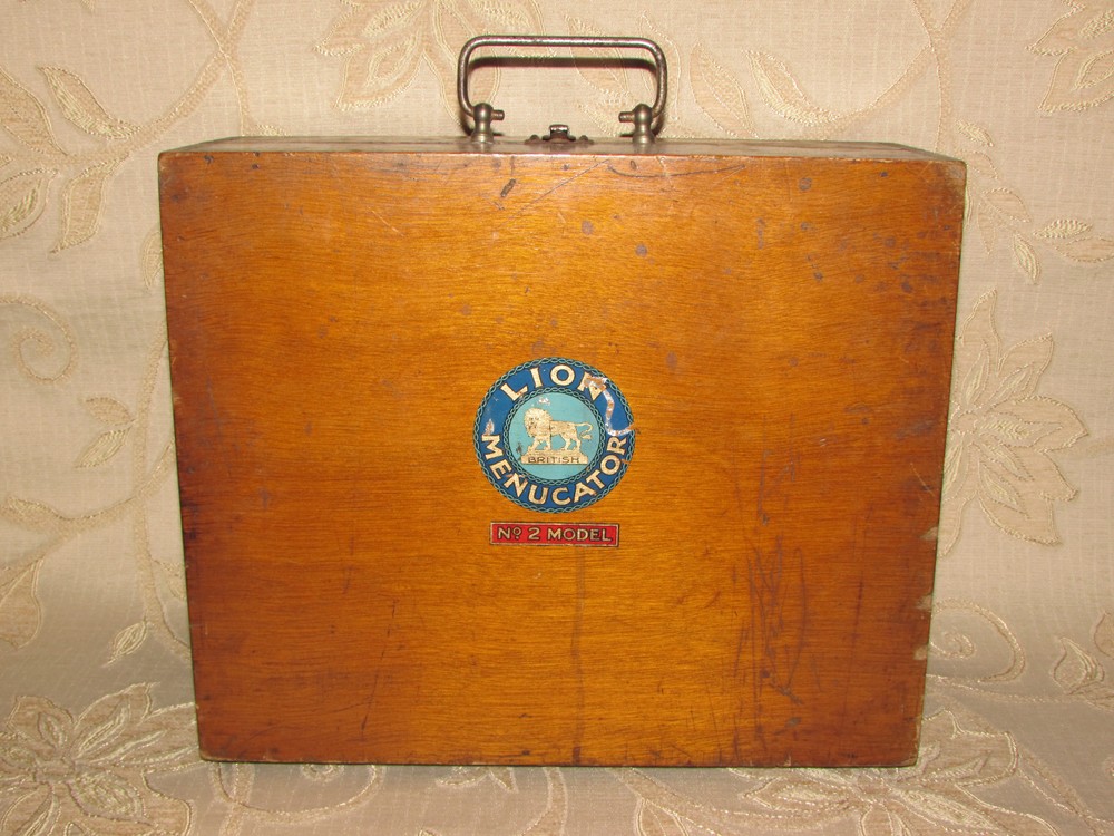 Antique Collectable Lion Menucator No 2 Model