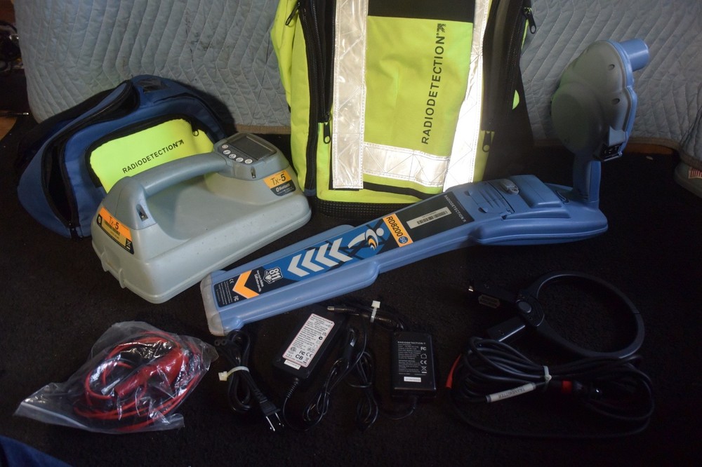 Radiodetection Locator Wand RD8200SG Transmitter TX5 BLUETOOTh & Inductive Clamp
