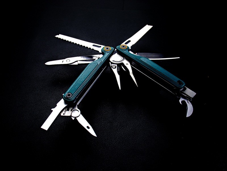 Leatherman Wave Alpha Cascadia Green Multi-Tool (WAVAL-CS)