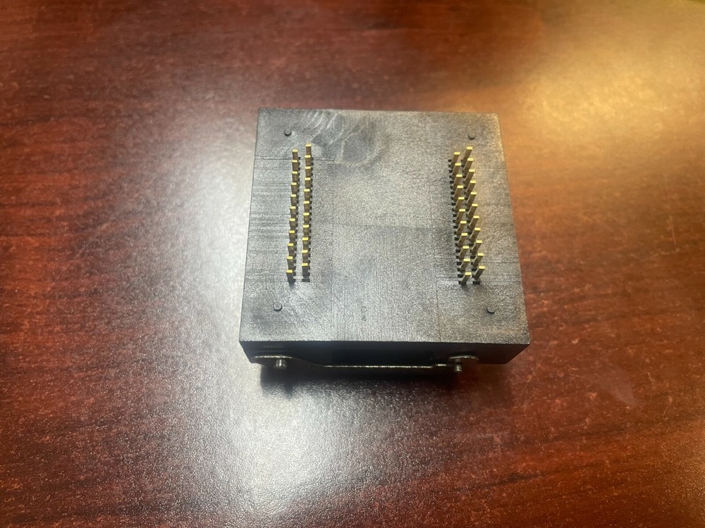 QTY-1 626-0440815 Flatpack Contactor Clamshell Burn-In Test Socket
