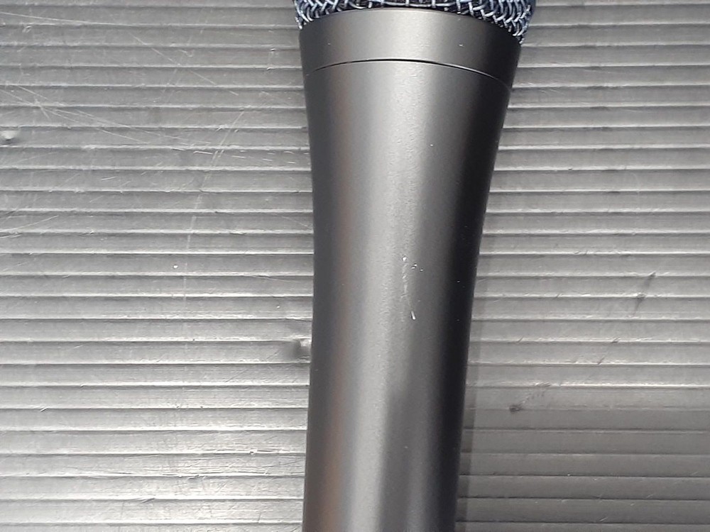 SENNHEISER Dynamic Microphone E 935 Used