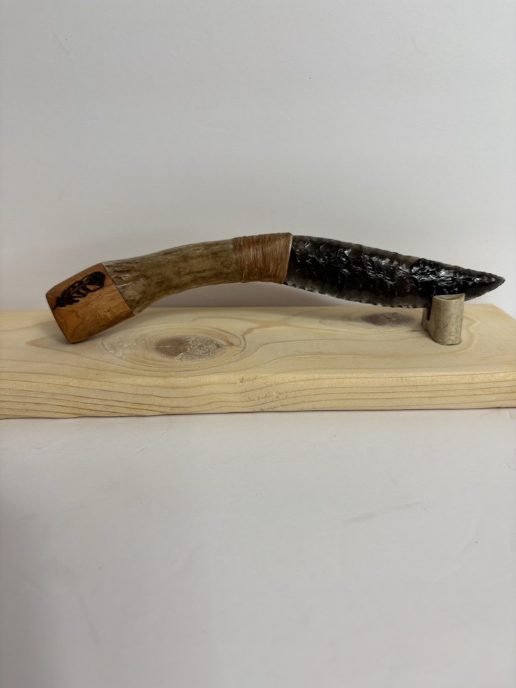 flint knapped knife