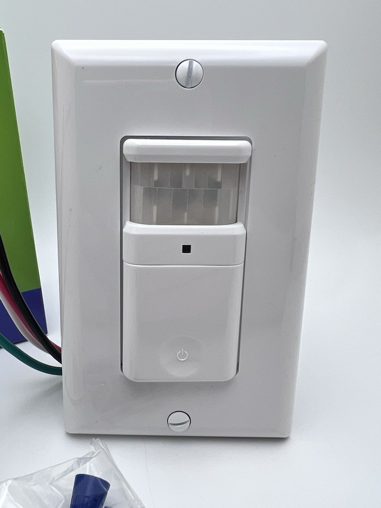 Motion Sensor Light Switch, Wall Plate Included, White, UL Listed