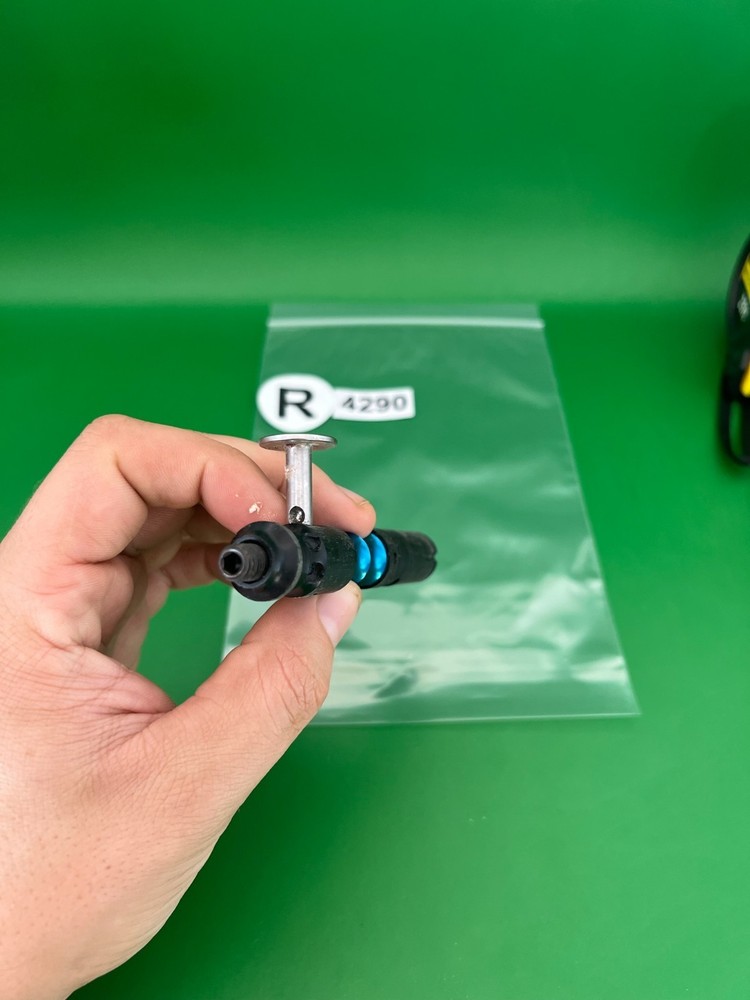 Shocktech Intimidator Bolt