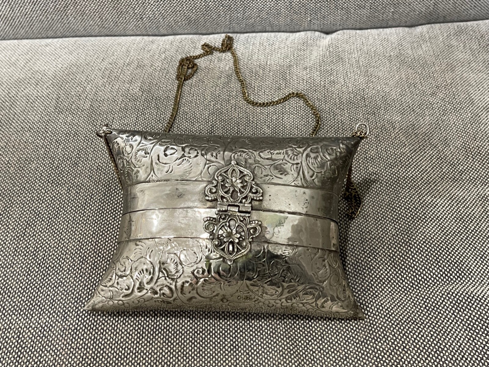 Vintage Antique Silver Played Coin Purse / Pillow Purse w/ Scrolling Design