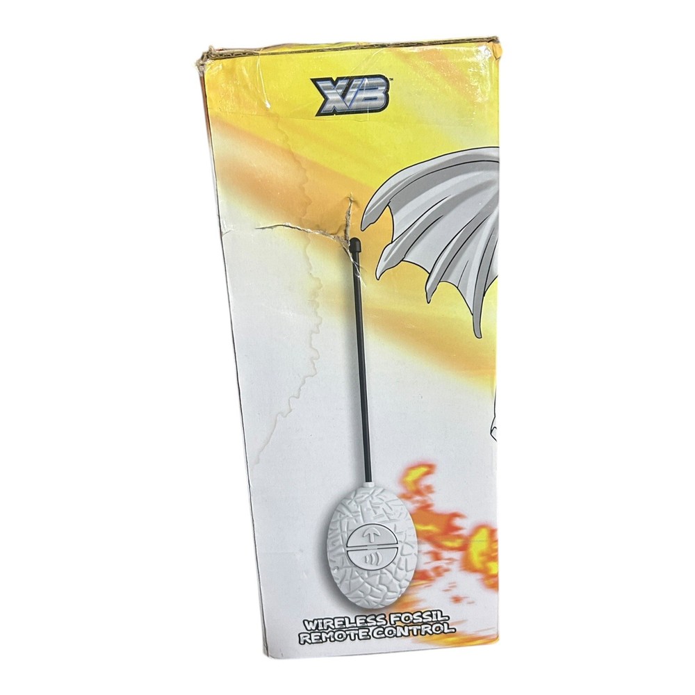 X/B Remote Control Mist Spraying White Dragon 49 MHZ
