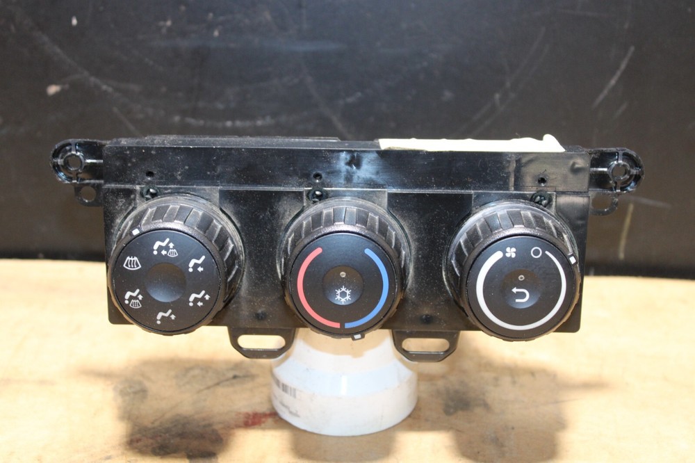 2021 Freightliner Cascadia Heater / AC Temp Control