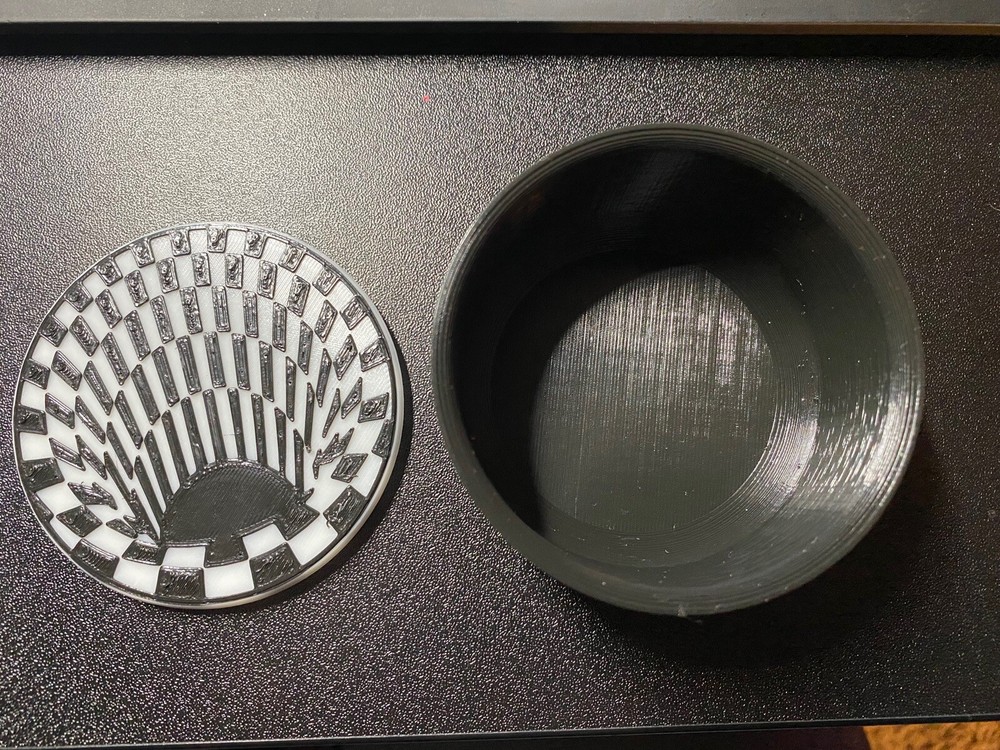 Bottomless Hole Vortex Tunnel Storage Cup