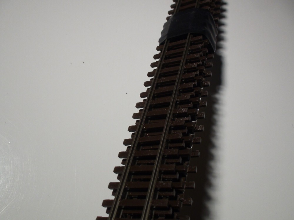 HON3 Micro-Engineering #10-114 HON3 SCALE Code 70 Flex Track NON WEATHERED