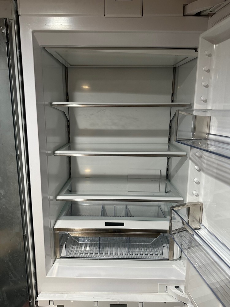Sub-Zero 30" Designer Over-and-Under Refrigerator - Panel Ready Model - DET3050R