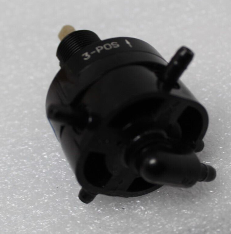 Johnson Controls S-2300-2 Pneumatic Manual Selector Switch, New
